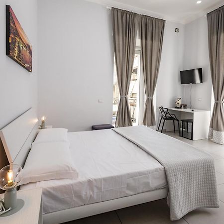 Hotel Caroline'S House Neapol Zewnętrze zdjęcie