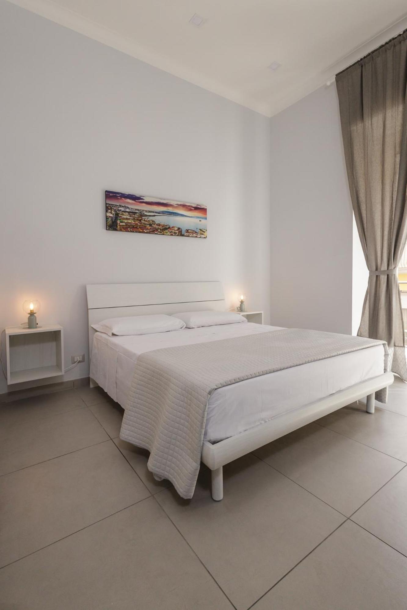 Hotel Caroline'S House Neapol Zewnętrze zdjęcie