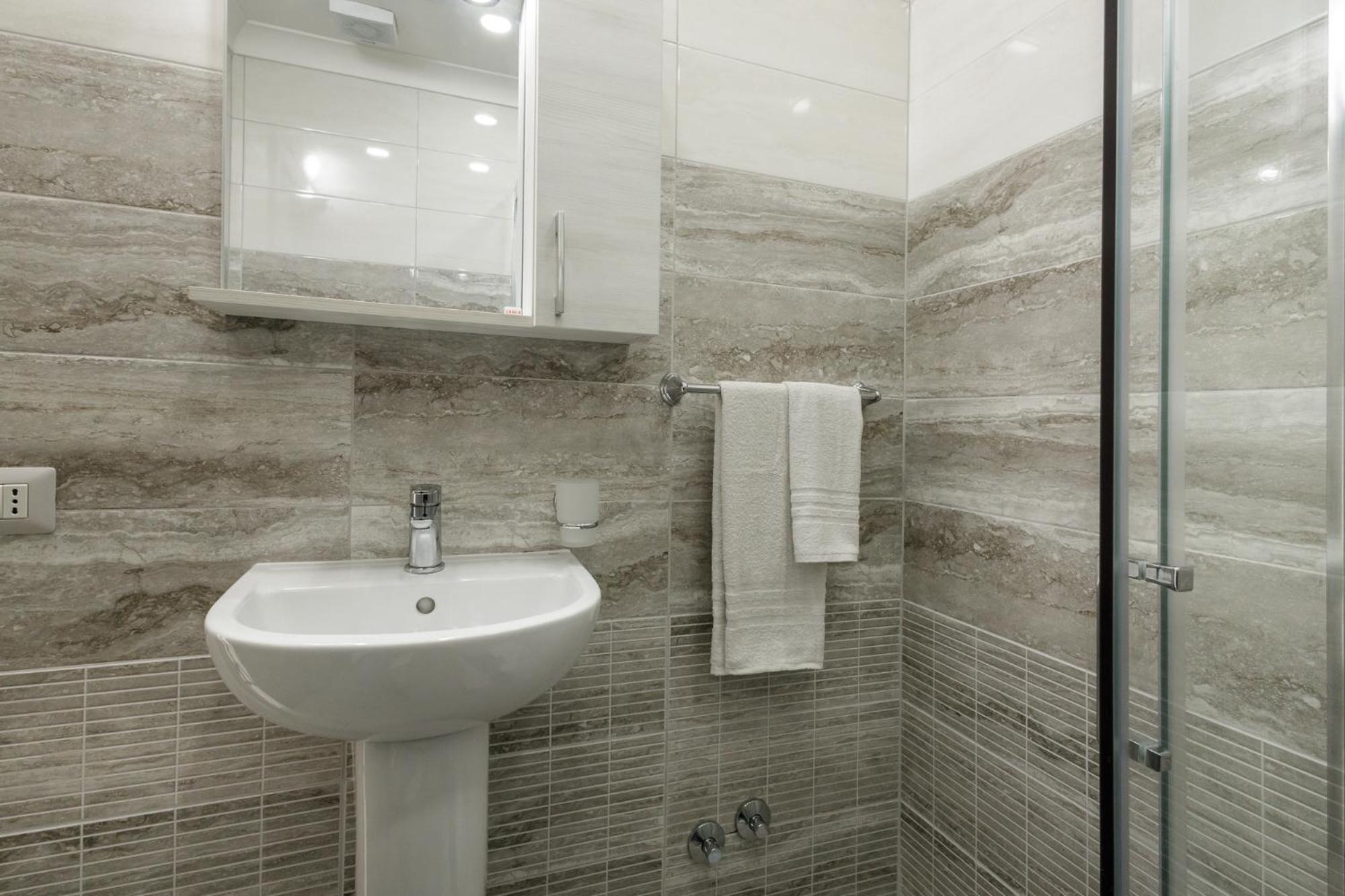 Hotel Caroline'S House Neapol Zewnętrze zdjęcie