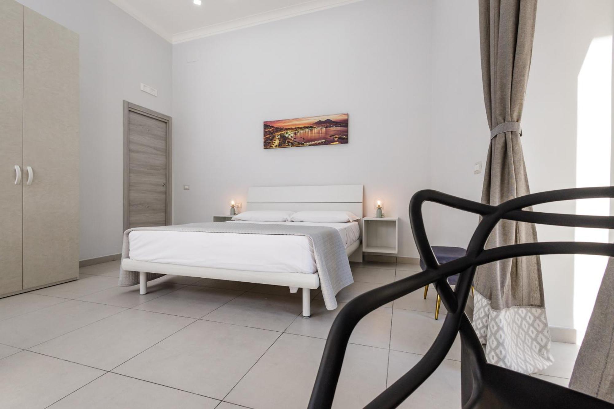 Hotel Caroline'S House Neapol Zewnętrze zdjęcie