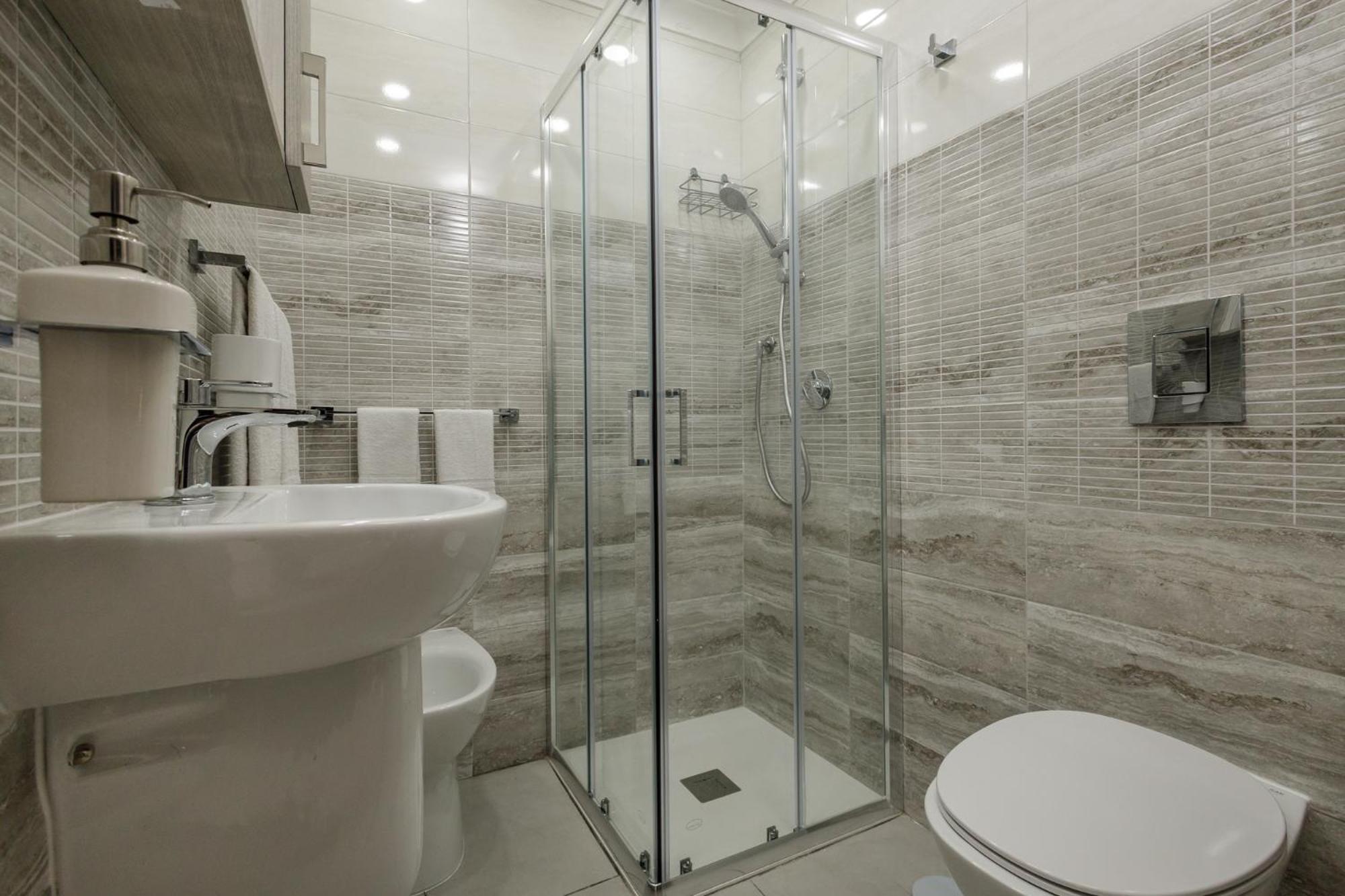 Hotel Caroline'S House Neapol Zewnętrze zdjęcie
