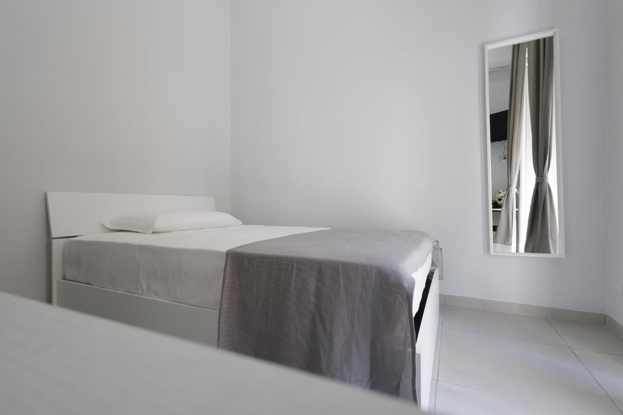Hotel Caroline'S House Neapol Zewnętrze zdjęcie