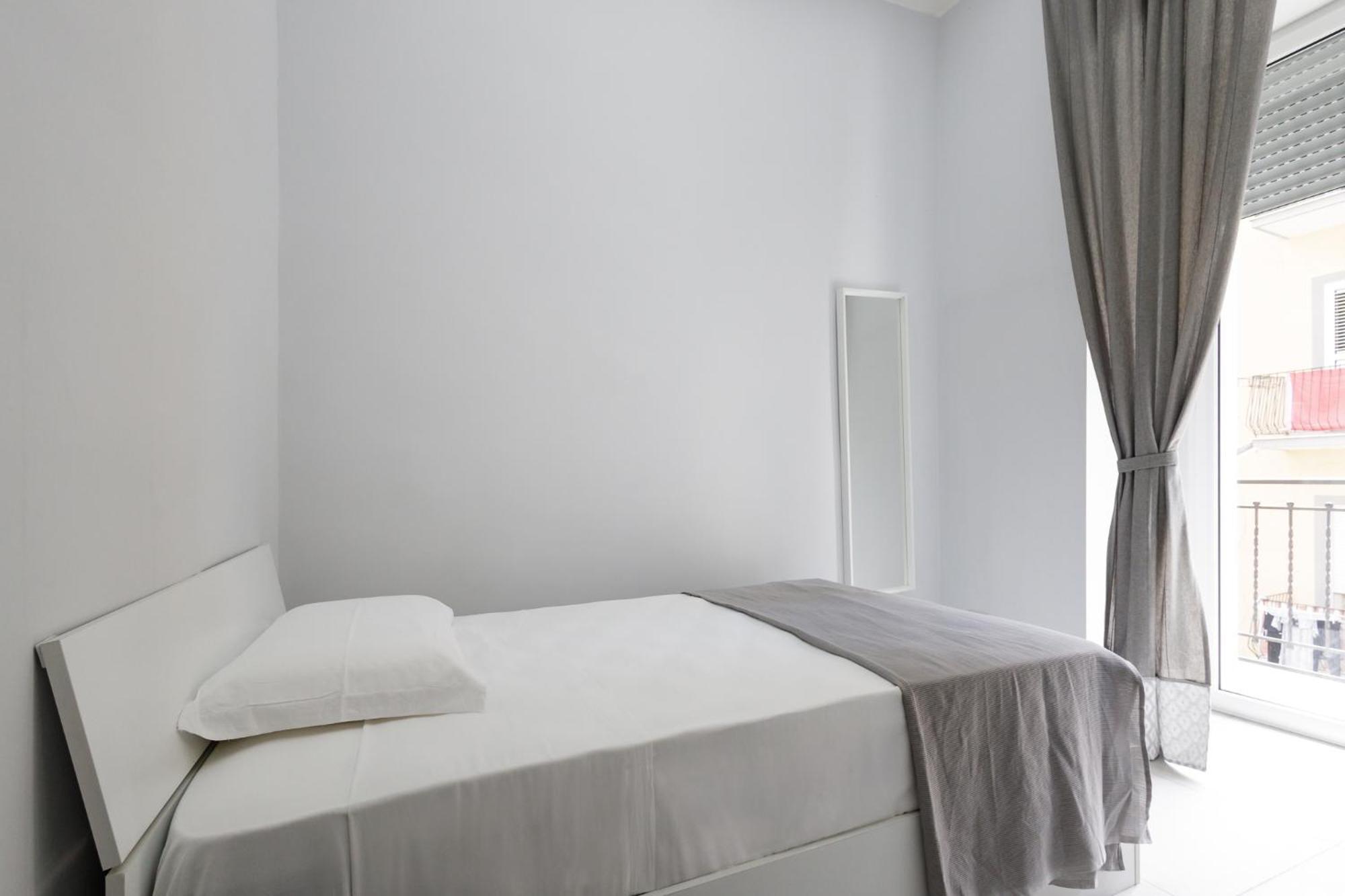 Hotel Caroline'S House Neapol Zewnętrze zdjęcie