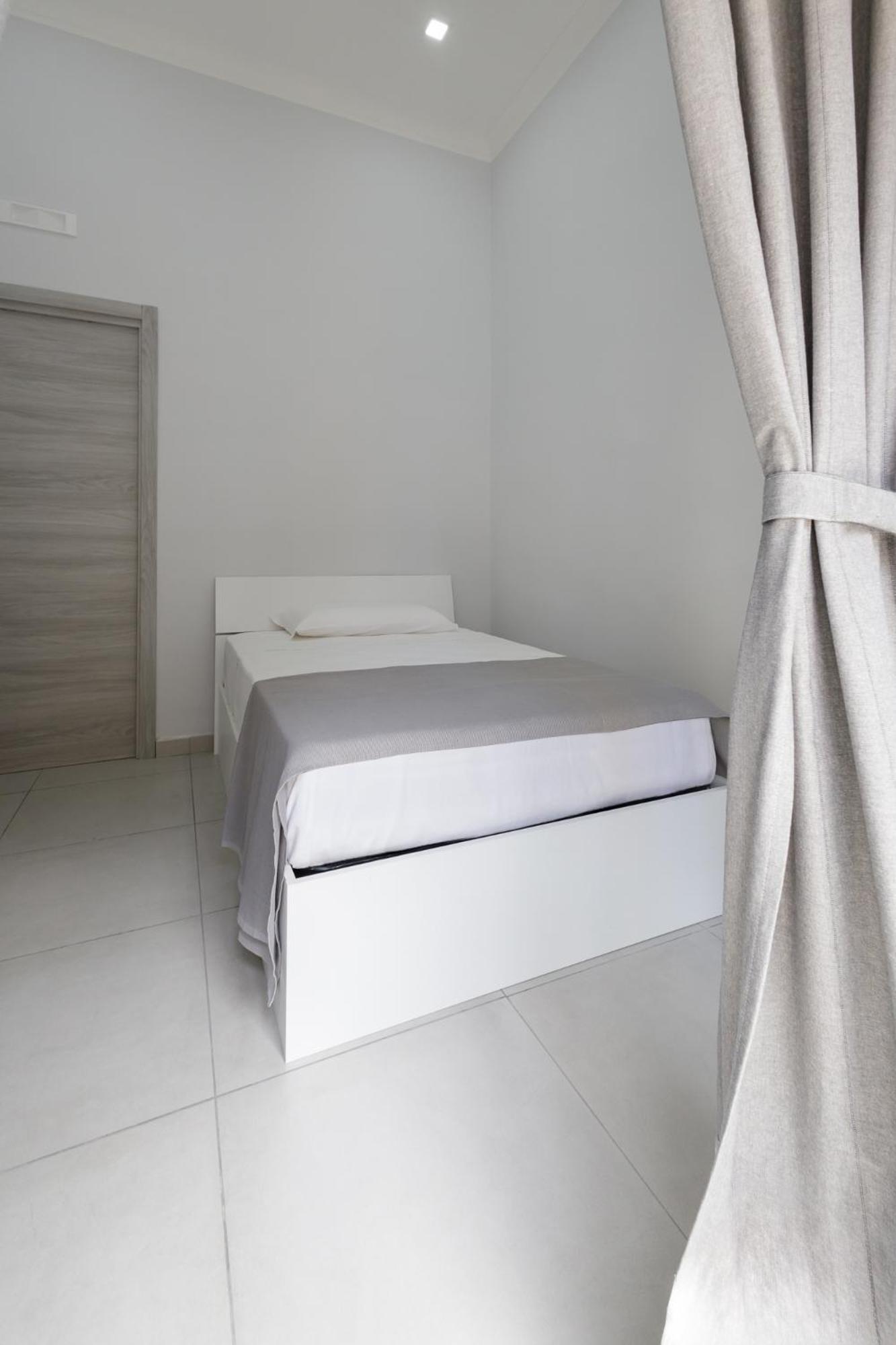 Hotel Caroline'S House Neapol Zewnętrze zdjęcie